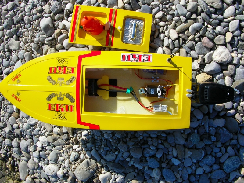 crackerbox rc boat kit